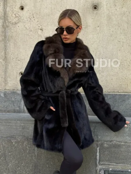 Норковая шуба махагон с куницей - фото 6