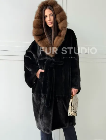 Норковая шуба фасон баллон с капюшоном куница - фото 10