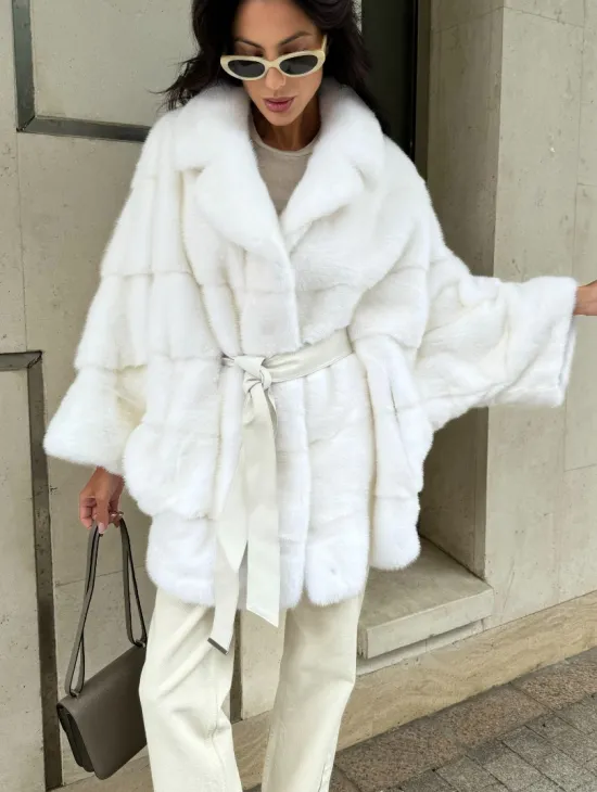 Норковая шубу Saga furs в белом цвете фасон - летучая мышь - фото 5