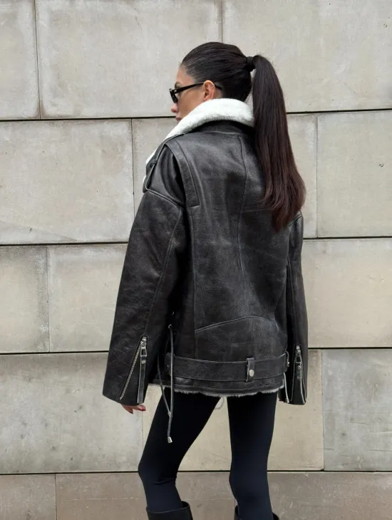 Дубленка-авиатор из натуральной овчины Dark Grey Vintage, со шнуровкой по боковому шву - фото 14