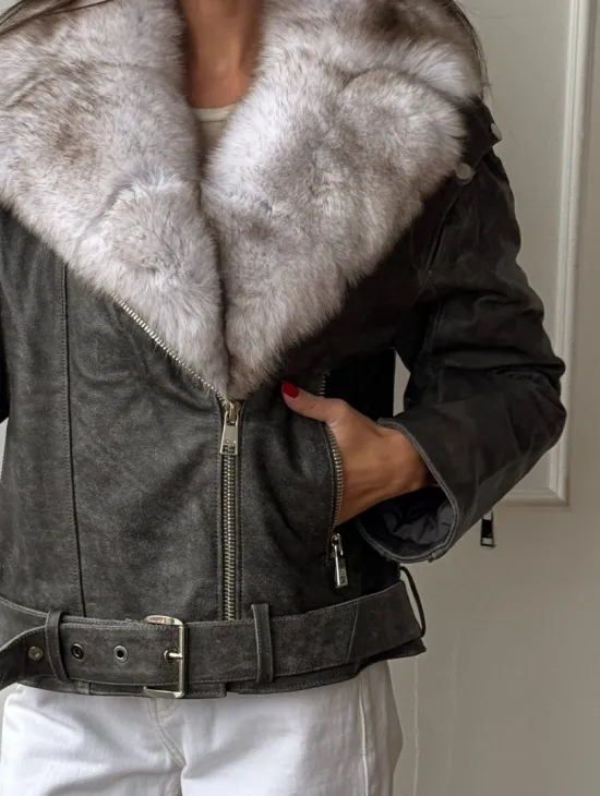 Куртка - косуха демисезонная из натуральной кожи с мехом песца - фото 1