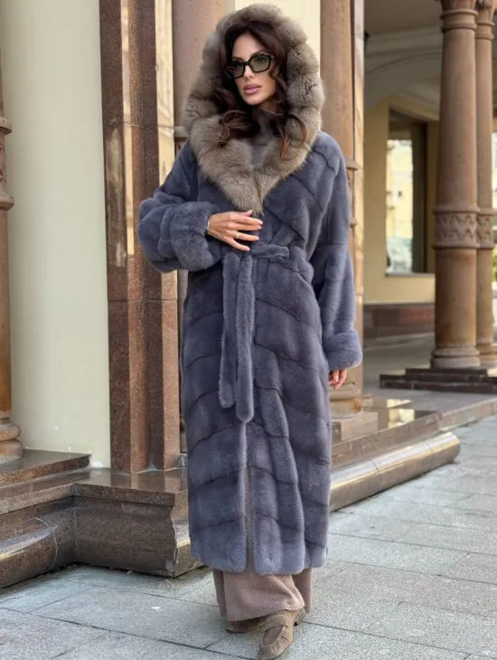 Удлиненная женская норковая шуба паркет с капюшоном из меха куница - фото 3