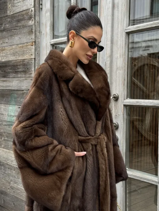 Шуба - кимоно Chic Fashion из норки орех с английским воротником - фото 3