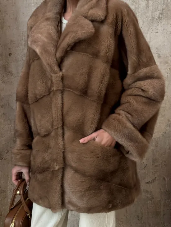 Полушубок из натуральной норки пастель с английским воротником - паркет - фото 1