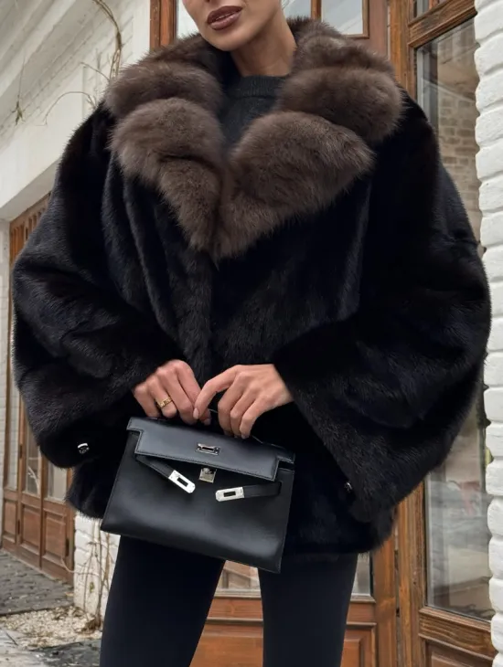 Полушубок норковый оверсайз с воротником и меха куницы - фото 2