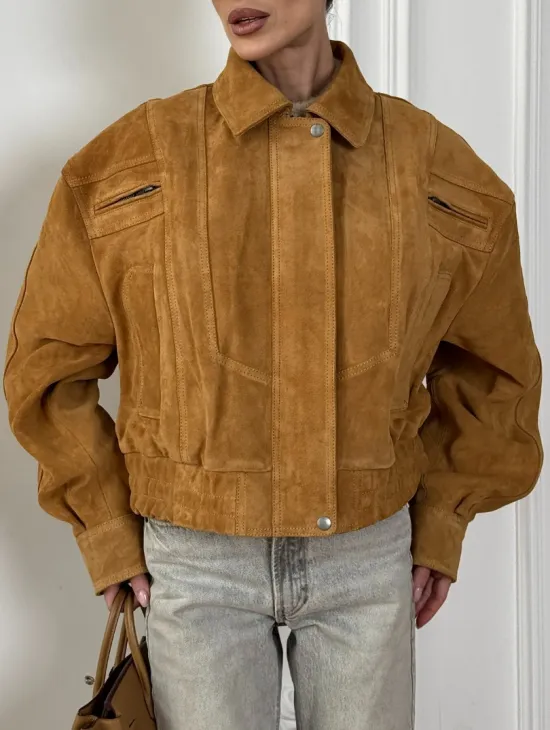 Женская замшевая куртка бомбер Camel  - «High street style» - фото 1