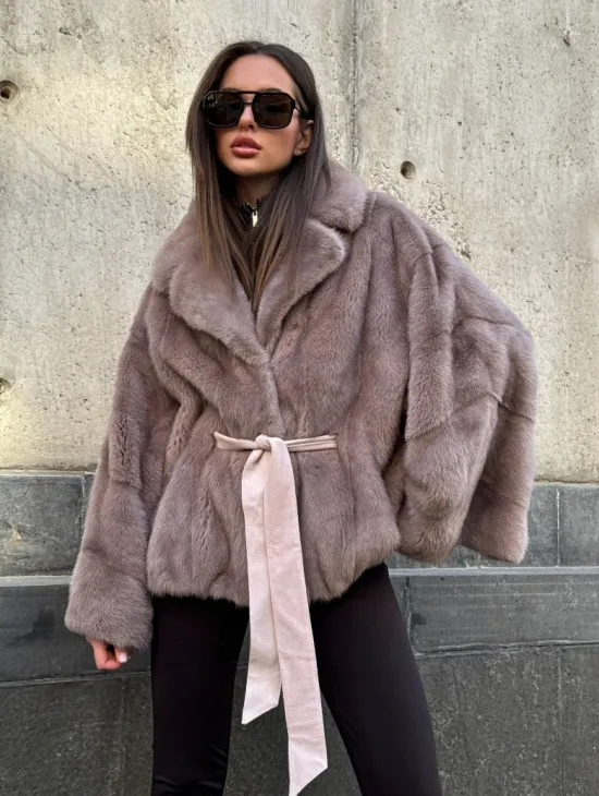 Автоледи из норки под пояс, фасон 