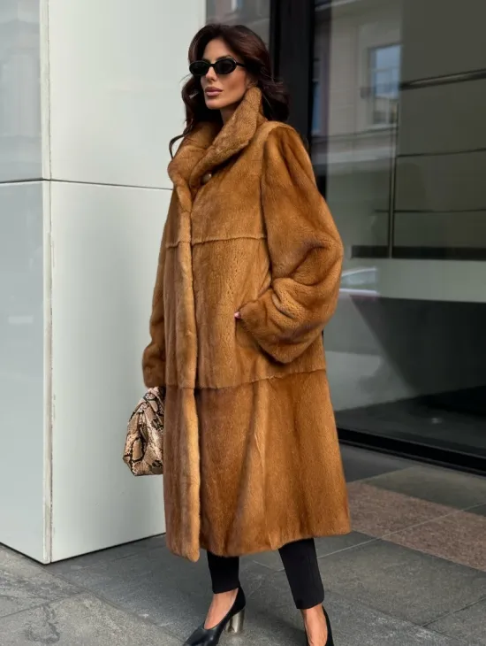 Золотистая норковая шуба с воротником апаш - New 2026 - фото 8