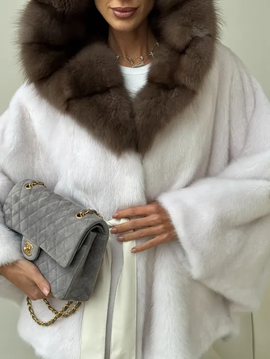 Белый норковый полушубок с куницей -  летучая мышь - фото 1