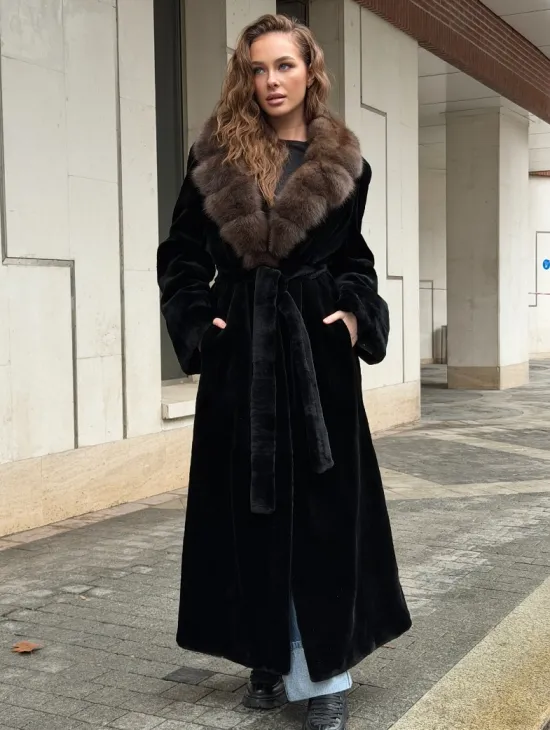 Длинная шуба из стриженой норки с воротником куница - фото 0