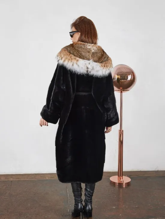 Норковая шуба с капюшоном из рыси цвет черный бриллиант - фото 2
