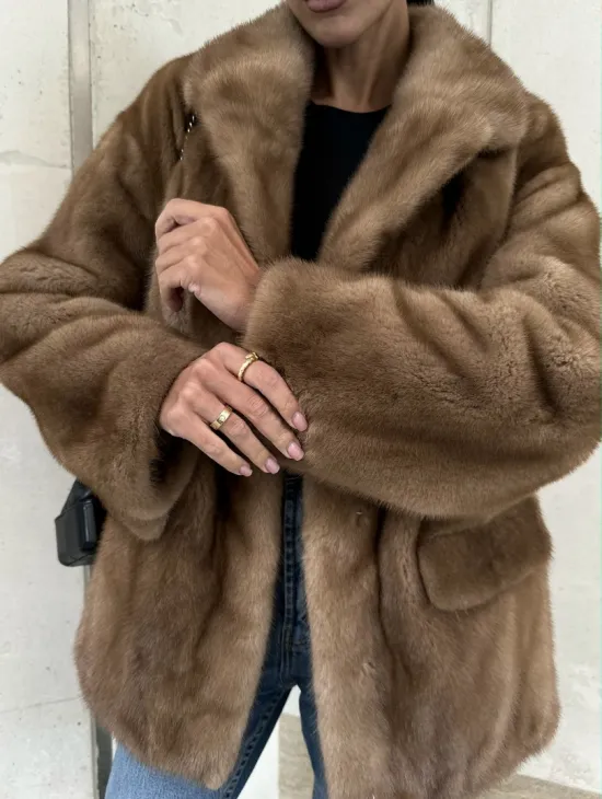Женский норковый жакет в песочном цвете - фото 3