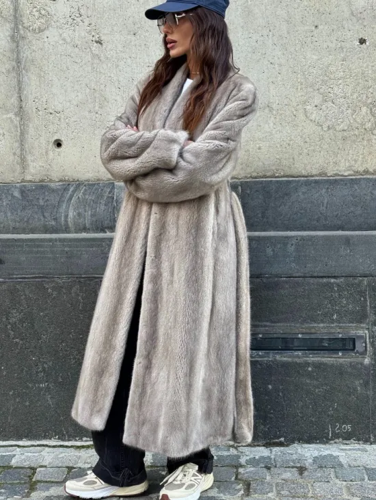 Шуба - пальто в винтажном стиле из скандинавской норки - фото 3